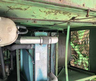 JohnDeere 约翰迪尔W210收割机