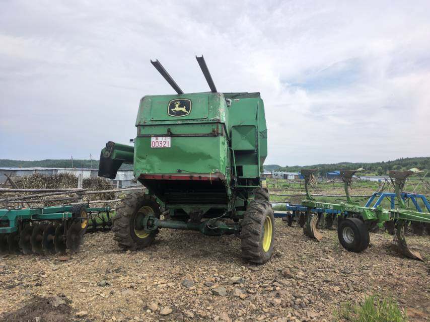 JohnDeere 约翰迪尔W210收割机