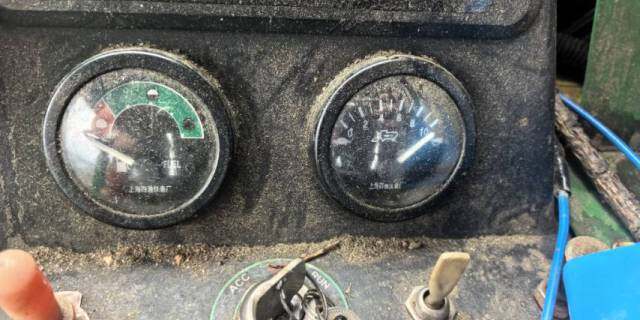 JohnDeere 约翰迪尔W210收割机