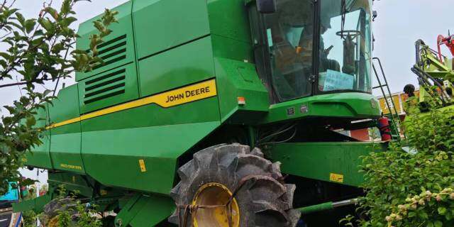 JohnDeere 约翰迪尔4LZ-13B(C2 400）收割机