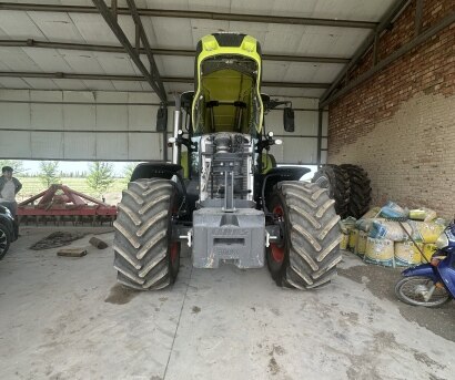 CLAAS 克拉斯2404拖拉機(jī)