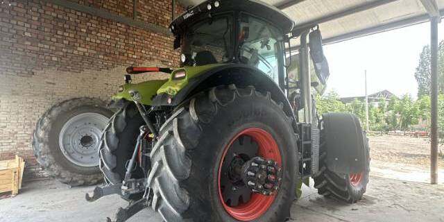 CLAAS 克拉斯2404拖拉机