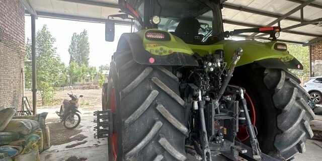 CLAAS 克拉斯2404拖拉机