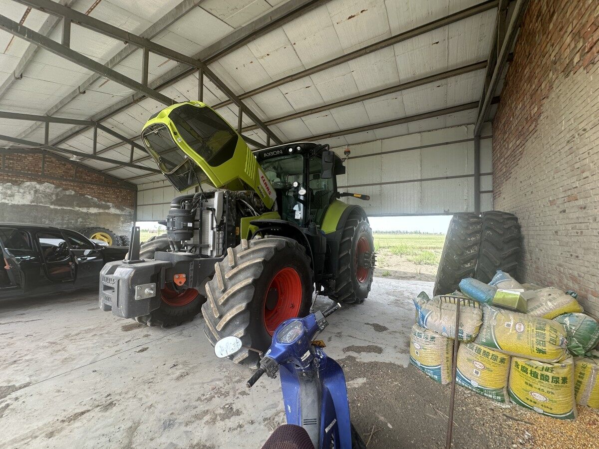 CLAAS 克拉斯2404拖拉机