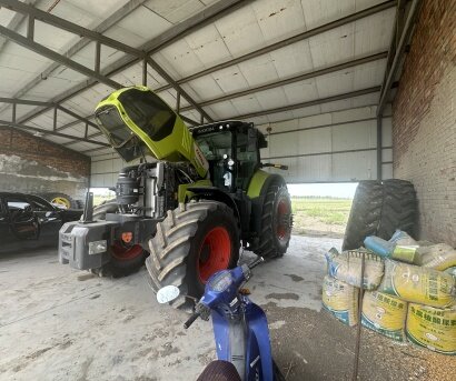 CLAAS 克拉斯2404拖拉機(jī)