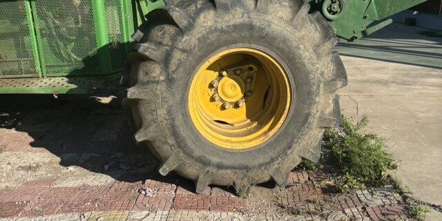 JohnDeere 约翰迪尔9760收割机