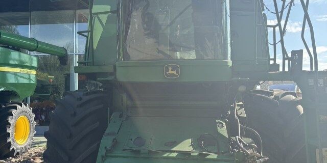 JohnDeere 约翰迪尔9760收割机