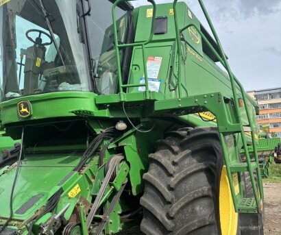 JohnDeere 約翰迪爾9660收割機