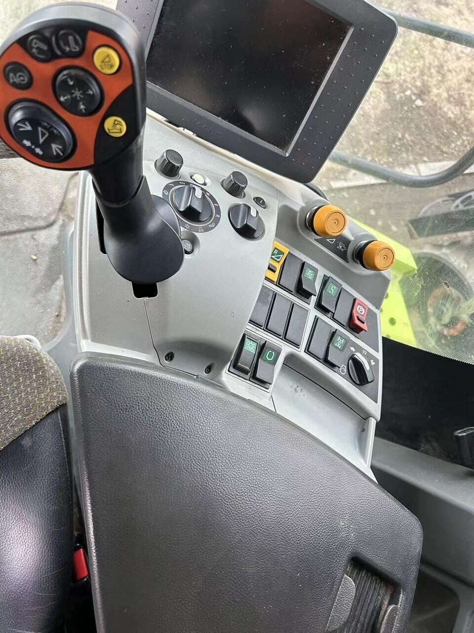 CLAAS 克拉斯770收割机