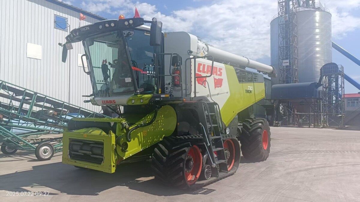 CLAAS 克拉斯730TT收割机