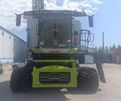 CLAAS 克拉斯730TT收割機