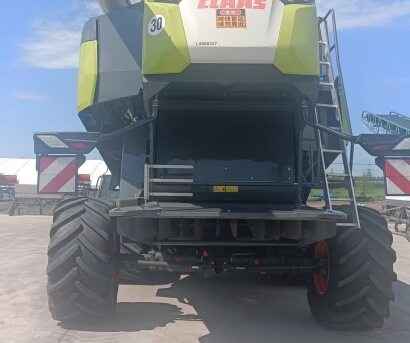 CLAAS 克拉斯730TT收割機