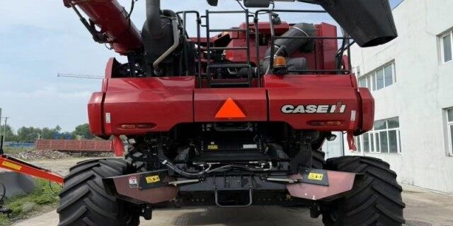 Case 凯斯8240收割机