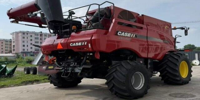 Case 凯斯8240收割机