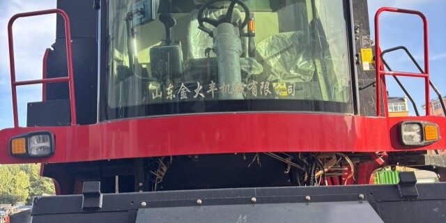 金大丰4YLZ-6自走式玉米籽粒收获机
