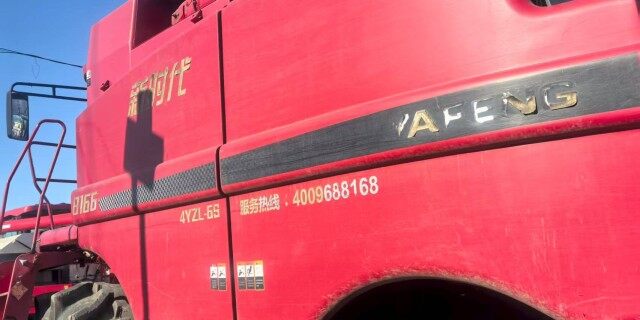 纽艾格新时代4YZL-6S自走式玉米籽粒联合收获机