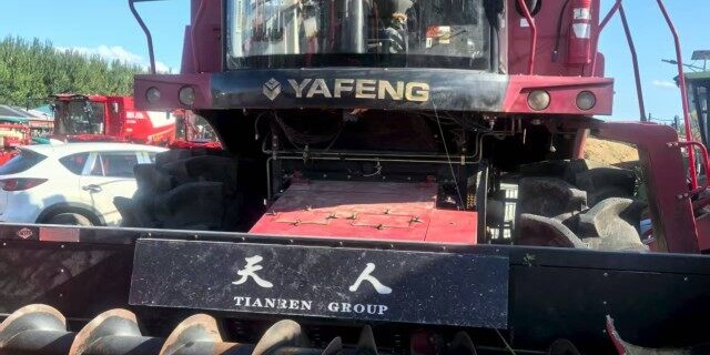 纽艾格新时代4YZL-6S自走式玉米籽粒联合收获机