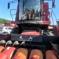 紐艾格新時代4YZL-6S自走式玉米籽粒聯(lián)合收獲機
